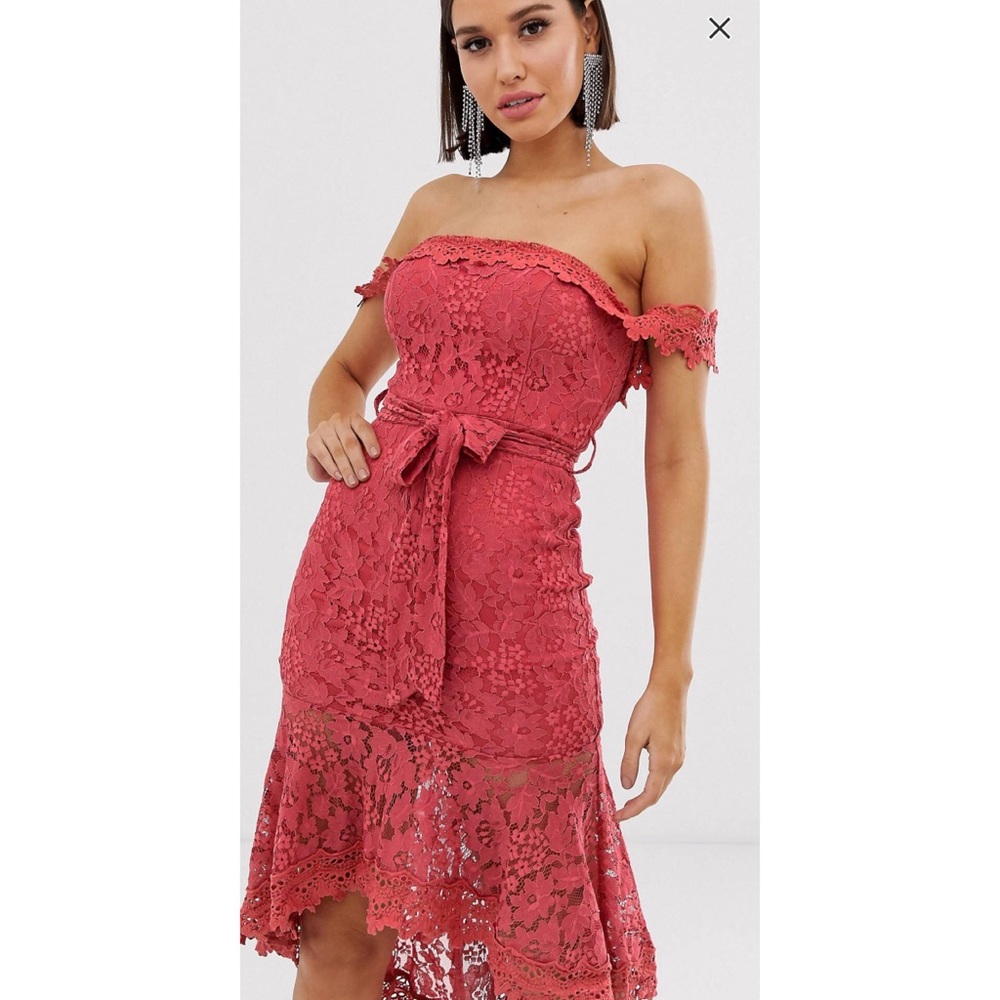 Love Triangle cold shoulder midi in brick red